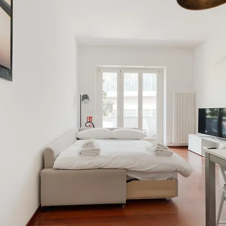 Guesthost - Bright Balcony Flat X4 Gioia Mm2 Milán