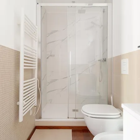 Apartment Guesthost - Bright Balcony Flat X4 Gioia Mm2